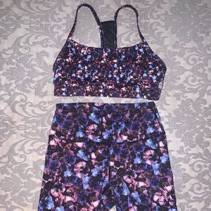 Fabletics Portia Bra & 7/8 matching Leggings (SET)